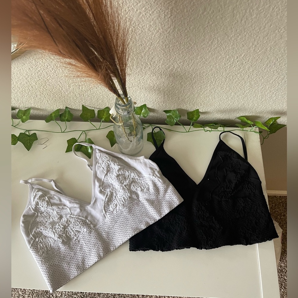 Black and white Bralette pair!